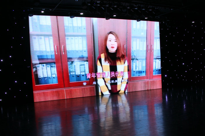 1546180487352031595.jpg 闈掑勾鏁欏笀_鍓湰.jpg