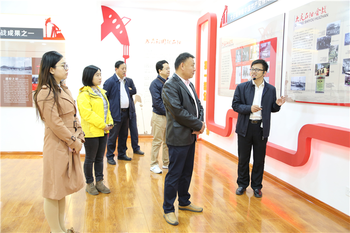 1524789784974017887.jpg 与人展馆.jpg